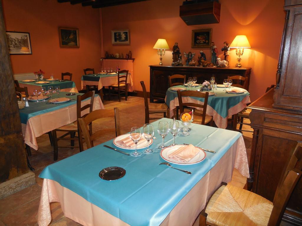 סלבריס Hotel Le Lion D'Or מראה חיצוני תמונה